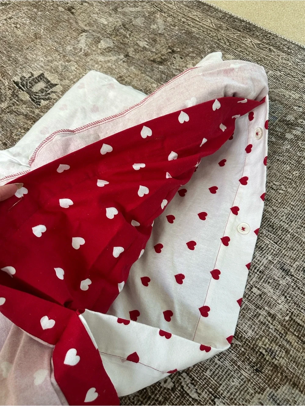 Pottery Barn Kids Red and White Heart Duvet Cover. TWIN